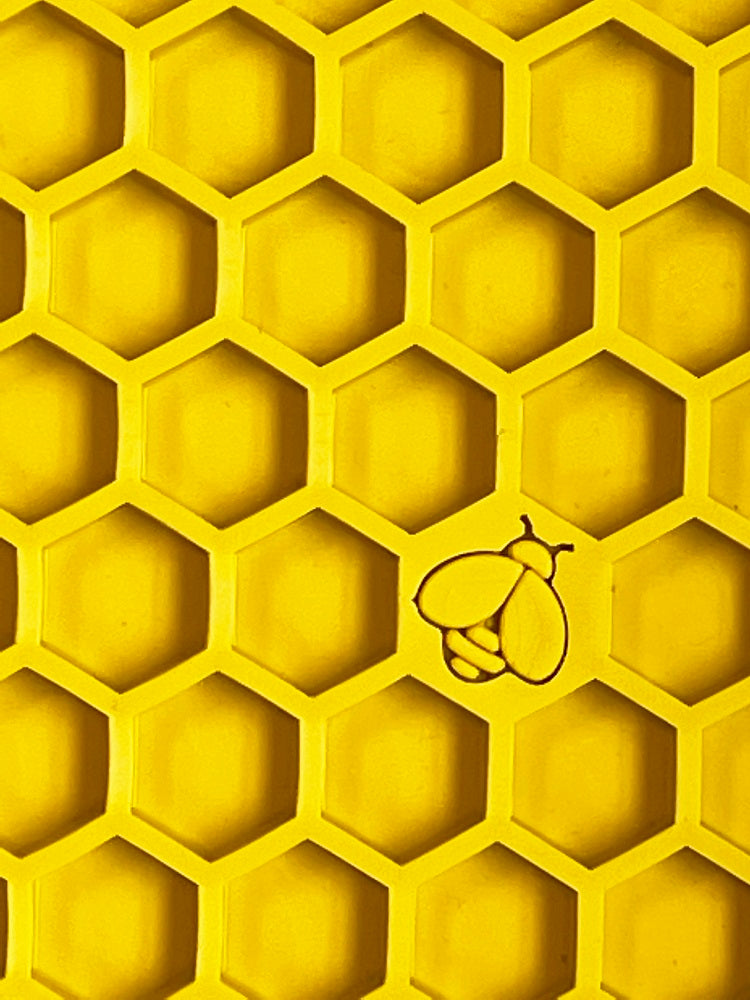 Honeycomb Enrichment Lick Mat