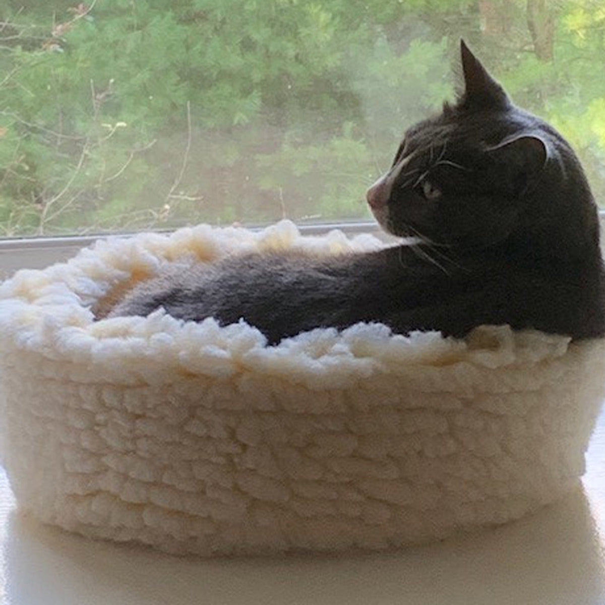 HuggleSnuggler Fleece Bed
